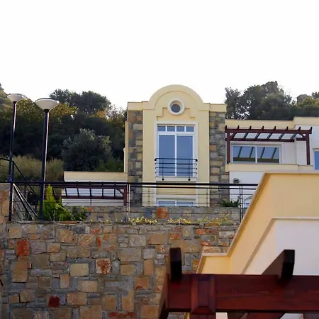 Karia Penthouse يالِكافاك